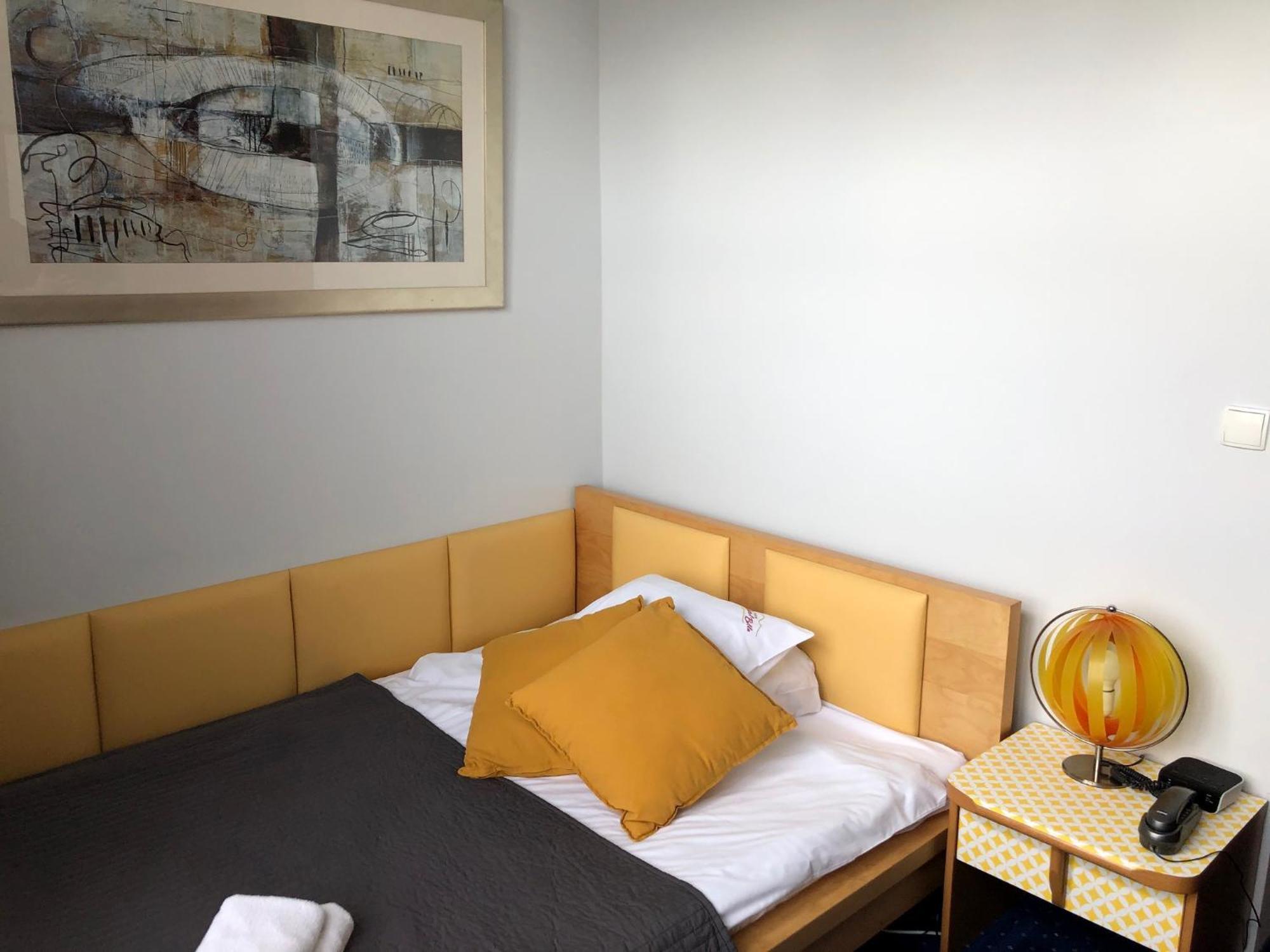 Hotel Bella Jelenia Gora Ngoại thất bức ảnh