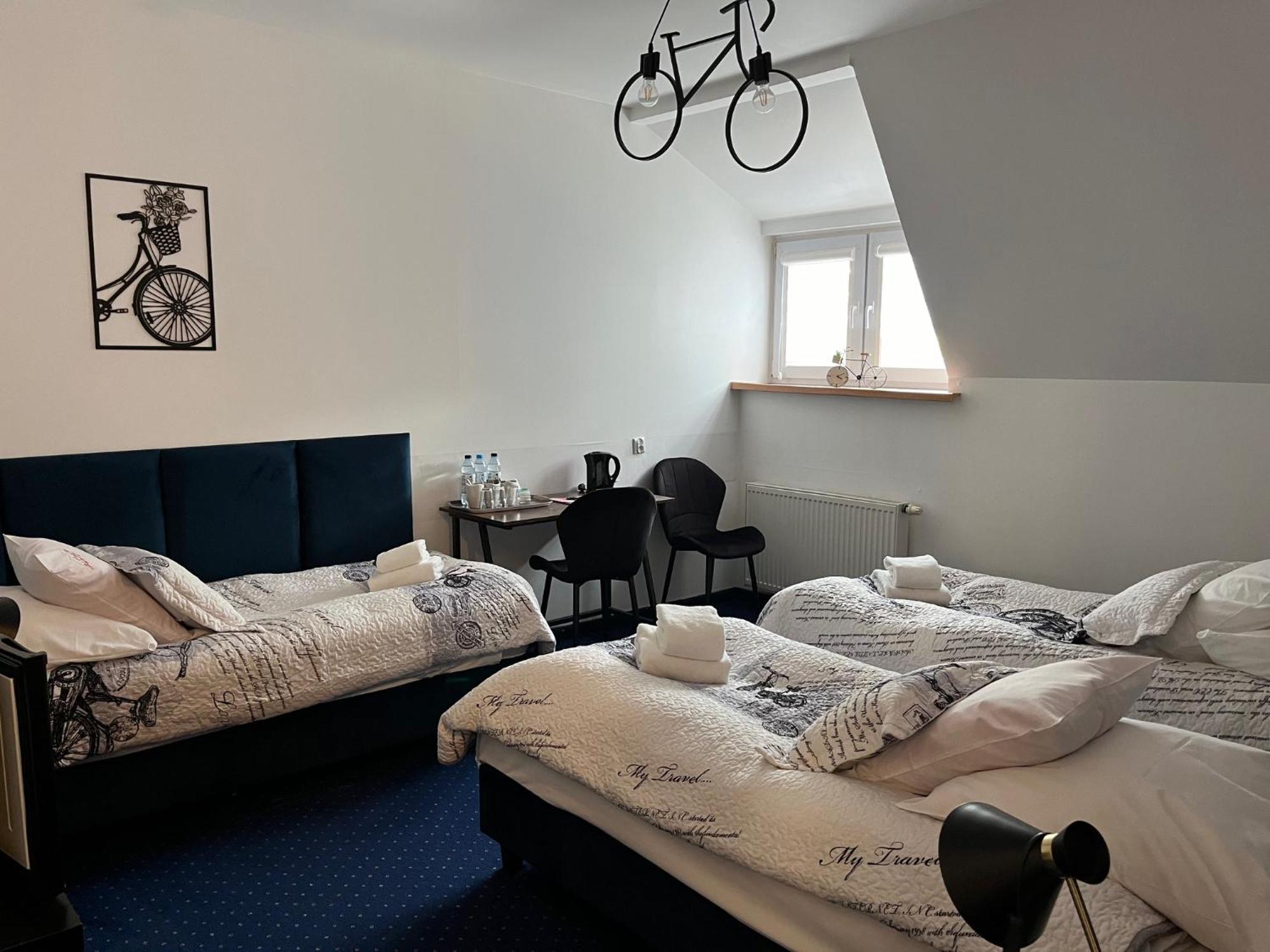 Hotel Bella Jelenia Gora Ngoại thất bức ảnh