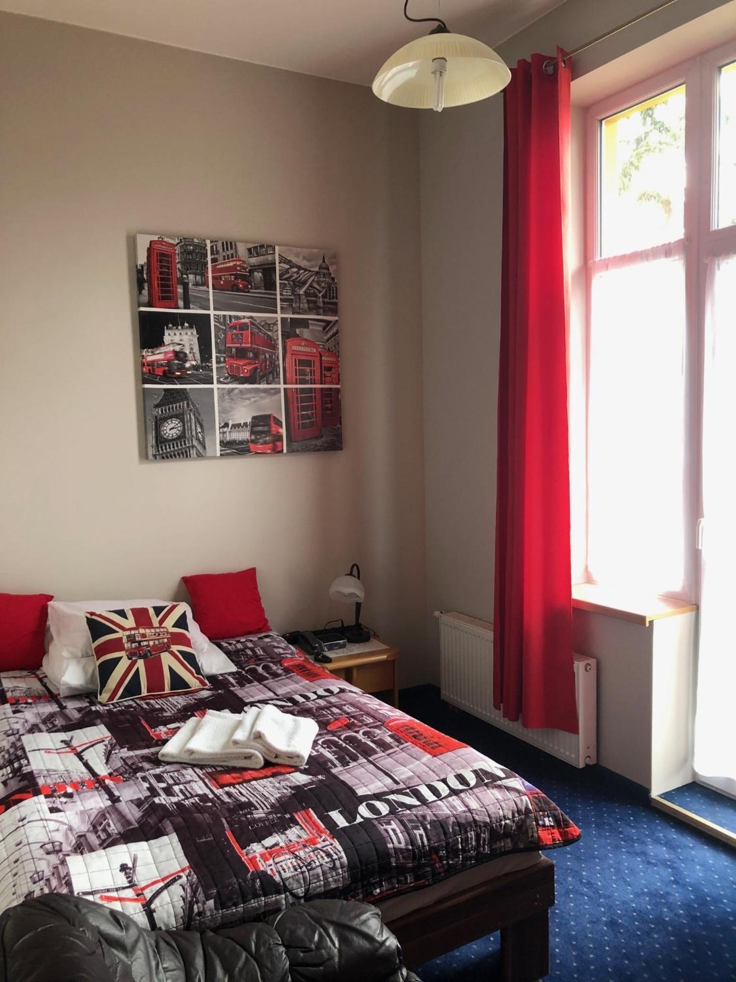 Hotel Bella Jelenia Gora Ngoại thất bức ảnh