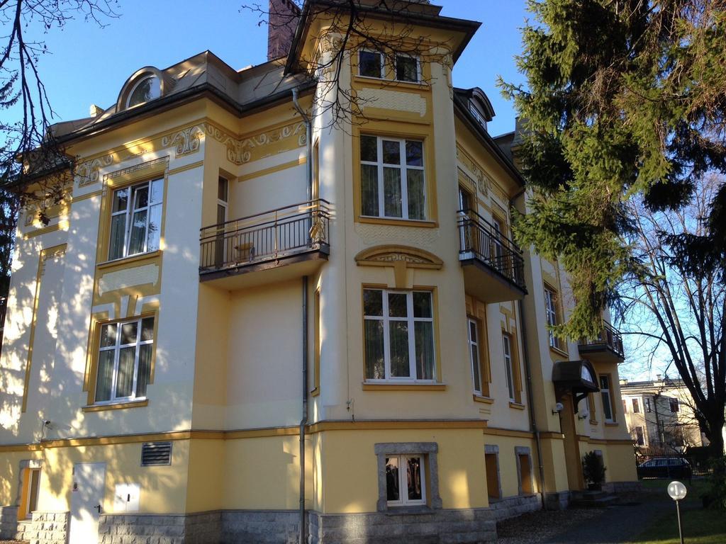 Hotel Bella Jelenia Gora Ngoại thất bức ảnh