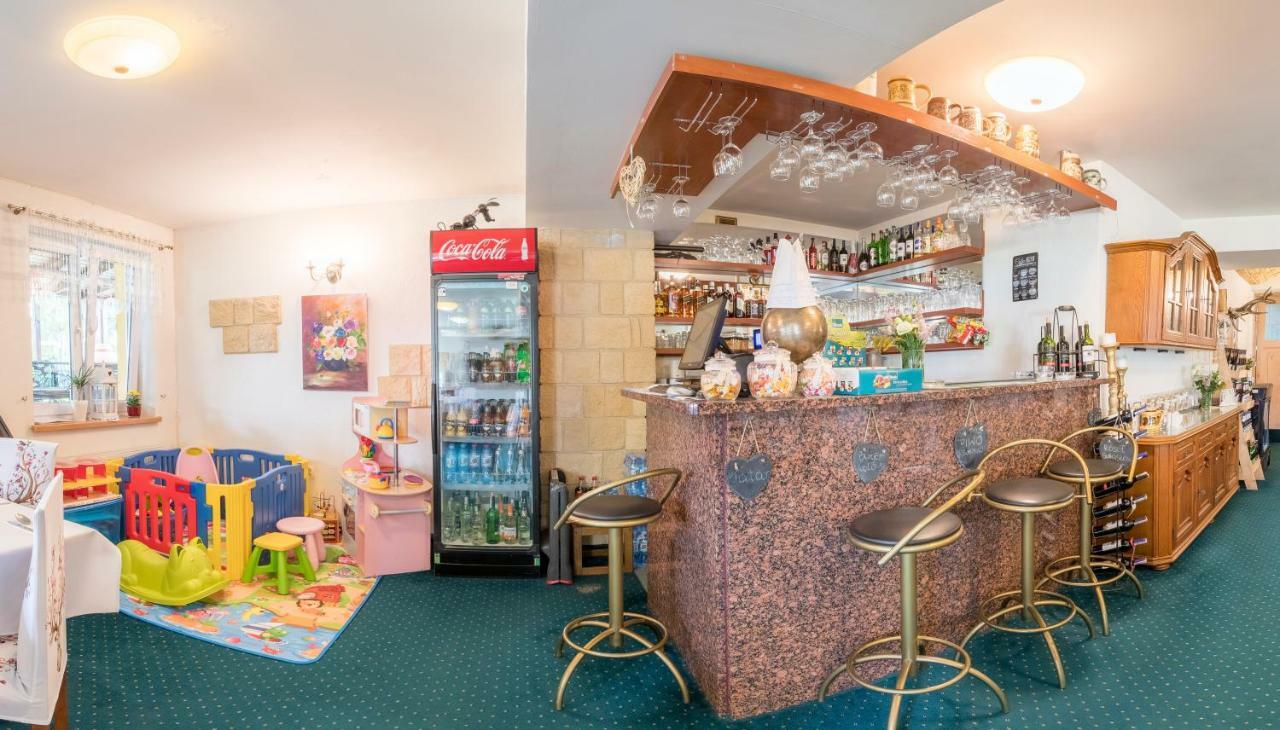 Hotel Bella Jelenia Gora Ngoại thất bức ảnh